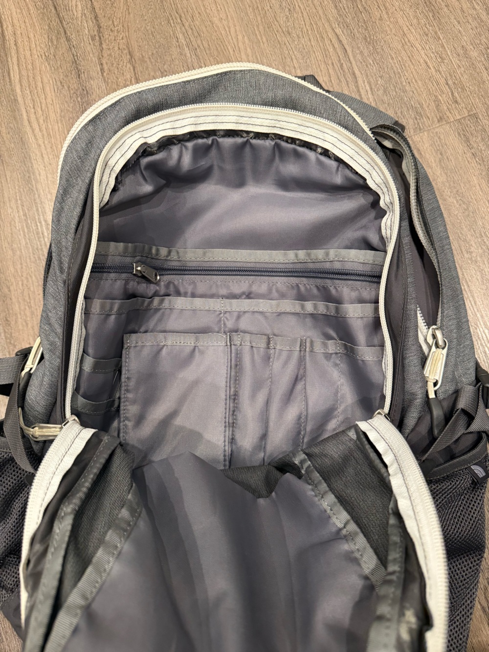 The North Face Gray Recon Backpack - Picture 7 of 7